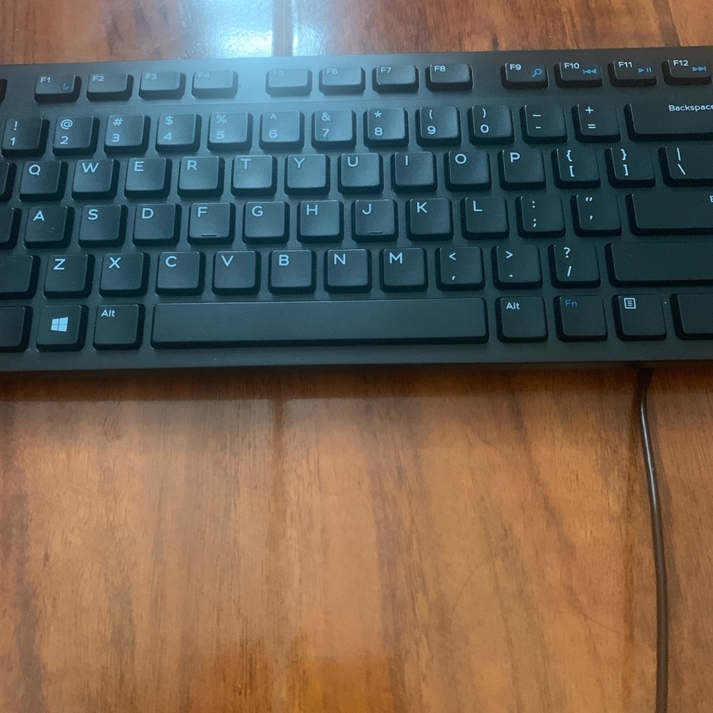 WORK FROM HOME ESSENTIALS - Picture 2 of 5